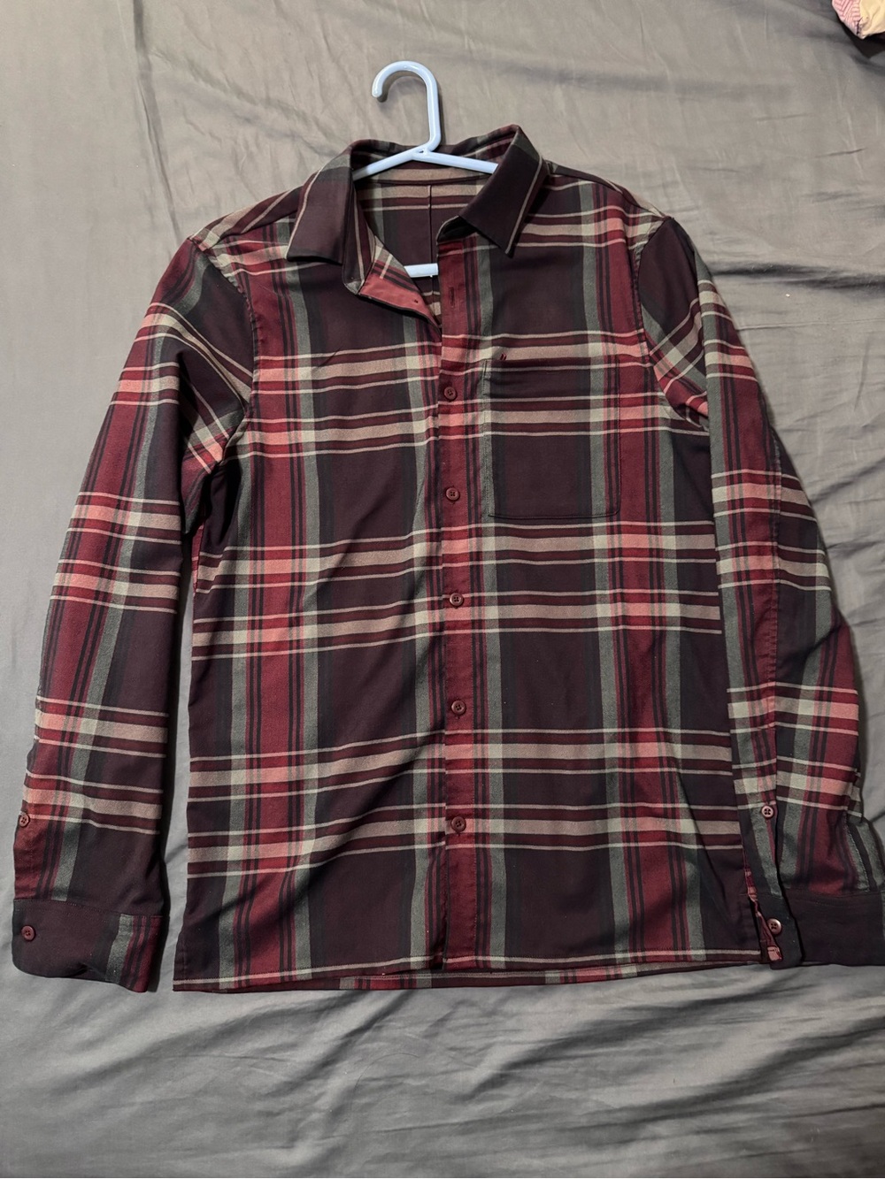 Lululemon Maroon And Blue Plaid Long Sleeve Flannel Button Up Men’s Size Small